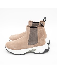 Beatles platform Frau 2