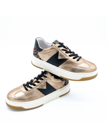 Sneaker NeroGiardini laminata