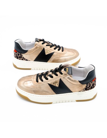 Sneaker NeroGiardini laminata