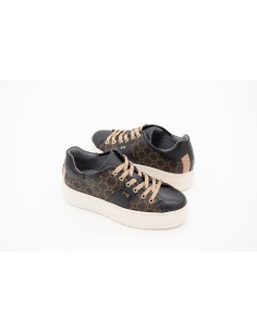 Sneaker NeroGiardini logo